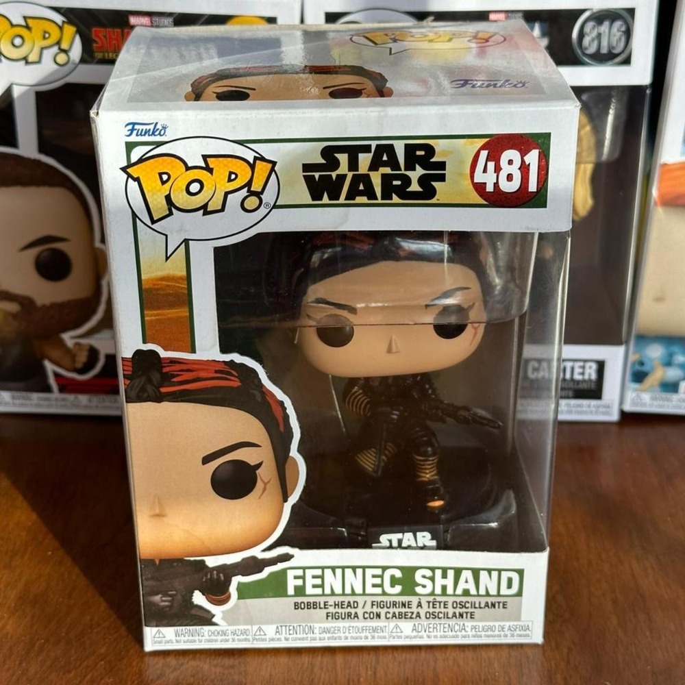 Funko Pop! Bobble Head Vinyl: Star Wars - Fennec Shand #481 Box Damaged Slightly